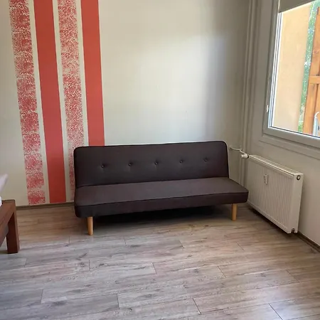 Utulny, Plne Vybaveny V Plane Nad Luznici Lejlighed *